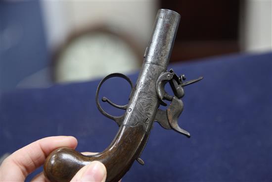 A pair of early 19th century boxlock percussion cap pistols, 6in.